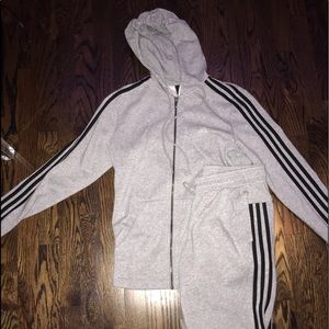 ADAIAS SWEATSUIT